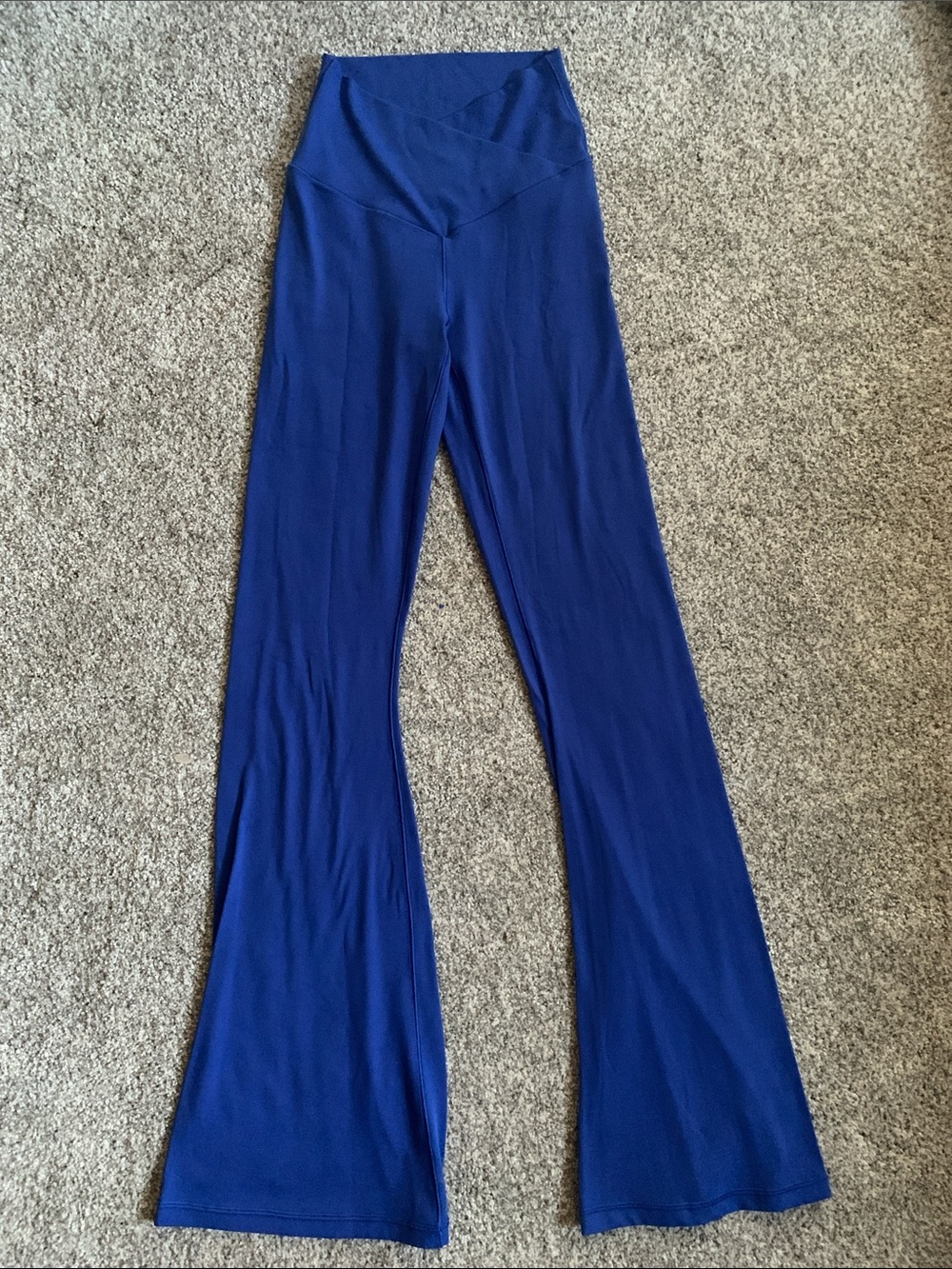Aerie crossover flared leggings